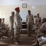 القائد التميمي يتفقد دورة قادة الكتائب في المنطقة العسكرية الثانية