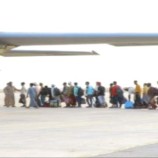 سلاح الجو السعودي ينقل 252 عالقا بين سقطرى والمهرة
