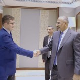 الرئيس القائد عيدروس الزُبيدي يستقبل القائم بأعمال السفير الروسي لدى اليمن