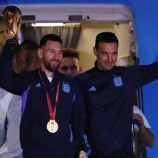 مونديال قطر 2022: منتخب الأرجنتين يصل إلى بوينس آيرس ومعه كأس العالم