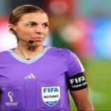 الفرنسية فرابارت أول سيدة تدير مباراة في كأس العالم