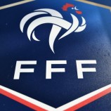الاتحاد الفرنسي لكرة القدم يدين الإساءات العنصرية ضد لاعبيه ويعلن مقاضاة المتورطين