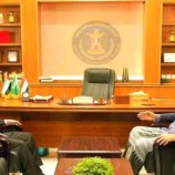 الرئيس الزُبيدي يناقش مع المحامي علي هيثم الغريب جهود تعزيز الاصطفاف الجنوبي
