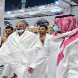 الرئيس الزُبيدي يؤدي مناسك العمرة لروح اللواء صالح السيد