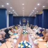 اللواء بن بريك يعقد اجتماعا مشتركا بالهيئتين التنفيذيتين في العاصمة عدن ومحافظة أبين