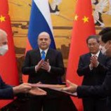 الصين وروسيا يبحثان العلاقات الثنائية