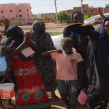 سودانيون يحتفلون مع الدعم السريع بعد سقوط معسكر “الاحتياطي المركزي”