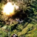 لحظة تدمير نقطة مراقبة أوكرانية بضربة صاروخية روسية مضادة للدبابات