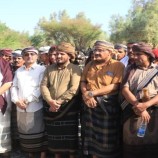 رئيس انتقالي شبوة يشارك في تشييع جثمان القامة الوطنية الجنوبية عبدالله طرموم