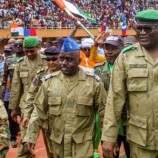 إكواس في غانا لبحث الانقلاب بالنيجر