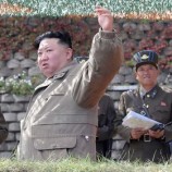 زعيم كوريا الشمالية يتفقد الوحدات البحرية