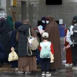 قرغيزستان تستعيد من سوريا نحو 100 من نساء وأطفال “الجهاديين”