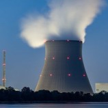 بولندا توقع اتفاقًا لبناء أول محطة نووية لإنتاج الكهرباء
