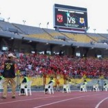 جماهير الأهلي المصري تتضامن مع فلسطين وتشعل المدرجات (فيديو)