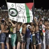 جماهير الرجاء المغربي تتضامن مع الشعب الفلسطيني على طريقتها الخاصة