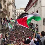 مظاهرات جزائرية احتجاجا على القصف الإسرائيلي الهمجي المستمر لقطاع غزة (فيديوهات)