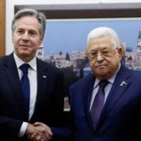 عباس يربط عودة السلطة الفلسطينية إلى غزة بحل سياسي شامل