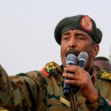 البرهان يطيح بـالطاهر أبوبكر من مجلس السيادة السوداني
