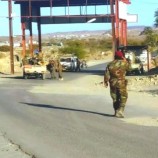 قوات الحزام الأمني تتسلم كافة النقاط الأمنية على طول الخط العام في لحج   