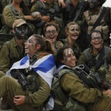 إسرائيل تبعد قواتها النسائية عن حدود مصر