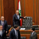 رئيس البرلمان اللبناني يهنئ المواطنين بمناسبة عيد الميلاد