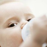 تقرير: أسعار حليب الأطفال تصل لمستويات تاريخية في المملكة المتحدة