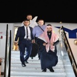 النائب المحرّمي يعود إلى العاصمة عدن بعد جولة خارجية حافلة باللقاءات والمشاورات
