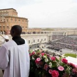 بابا الفاتيكان يدعو إلى وقف فوري لإطلاق النار في غزة في خطاب عيد الفصح