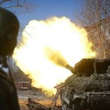 القوات الروسية تقصف منشآت تخزين وقود خاصة بالجيش الأوكراني في خاركوف