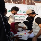 مؤسسة زايد للأعمال الخيرية و الانسانية ومؤسسة احمد بن زايد للاعمال الخيرية والانسانية تنفذان برنامج افطار الصائم في 5 محافظات
