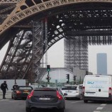 خمسة توابيت في وسط باريس (صور)