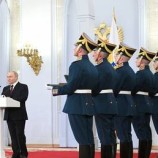 بوتين مهنئا مواطنيه: “يوم روسيا” هو رمز لاستمرارية تاريخ الف عام