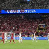 إيقاف مباراة ألمانيا والدنمارك في ثمن نهائي “يورو 2024” (فيديو)