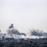 الجيش الإسرائيلي يقصف شمال قطاع غزة ووسطه بالمدفعية والطائرات