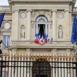 فرنسا تشدّد على “ضرورة” انسحاب إسرائيل الكامل من لبنان