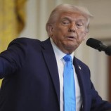 “حماس” تهاجم ترامب بعد تصريحاته عن غزة.. وتصفها بـ”السخيفة والعبثية”