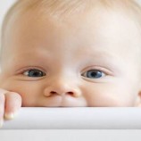 هل يميز الرضيع بين الخير والشر؟!.. دراسة حديثة توضح