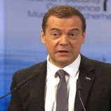 مدفيديف يؤكد على مفهوم “السلام من خلال القوة”