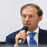 وصول نائب رئيس الوزراء الروسي إلى الإمارات لحضور معرض “آيدكس 2025” الدفاعي