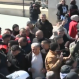 اللحظات الأولى لوصول الأسرى الفلسطينيين إلى رام الله