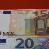 اليورو يقفز إلى أعلى مستوى في شهر بعد فوز المحافظين في الانتخابات الألمانية