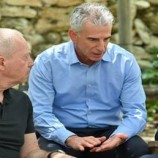 روايات متناقضة لرئيس “الموساد” وغالانت حول عملية “البيجر”