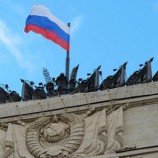 مقتل 5 في قصف روسي بقنابل موجهة على بلدة بشرق أوكرانيا