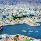 أزمات مفتعلة.. خدمات غائبة وانهيار اقتصادي بالجنوب