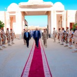 ‏الرئيس الزُبيدي يتفقد سير العمل بقيادة المنطقة العسكرية الثانية ويشيد بجهودها في حفظ أمن واستقرار حضرموت