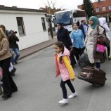 روسيا تطالب اللاجئين السوريين في حميميم بالمغادرة