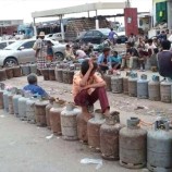 أزمة غاز خانقة في المكلا بسبب قطاع قبلي في مأرب