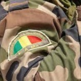 مالي تعلن استدعاء سفرائها لدى الجزائر