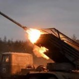 البيت الأبيض: الضربات الروسية على سومي تستدعي المفاوضات