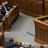 البرلمان الأوكراني يمدد الأحكام العرفية في البلاد للمرة الـ15 منذ 2022